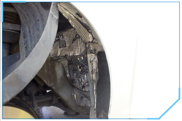 上海音豪汽车音响改装,荣威550隔音条安装