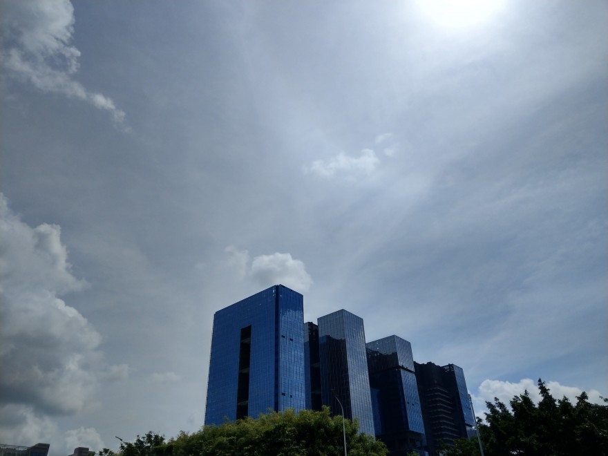 htcu11和三星s8哪个好,htcu11三星s8拍照对比