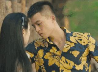 大甜甜、欧豪主演电影《青禾男高，豆瓣评分4.9，网友群嘲景甜：成功帮助大甜甜坐实一姐地位！