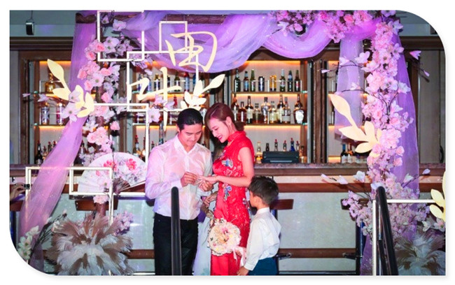 叶一茜跳水世界冠军田亮,跳水王子田亮叶一茜出席活动