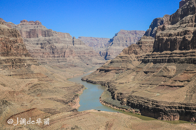 美国｜拉斯维加斯：沙漠中的奇幻不夜城