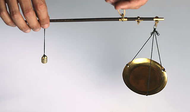 媳妇收到金手镯后问是不是真的，婆婆的反应亮了