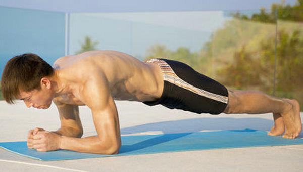 平板支撑注意事项,平板支撑的标准动作及注意事项