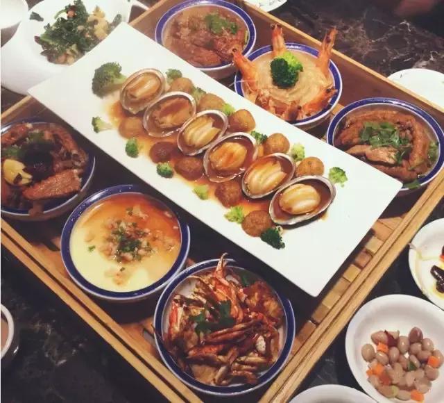 这是一条凶残的推送！8家“食肉兽”必吃的店！一口入魂···