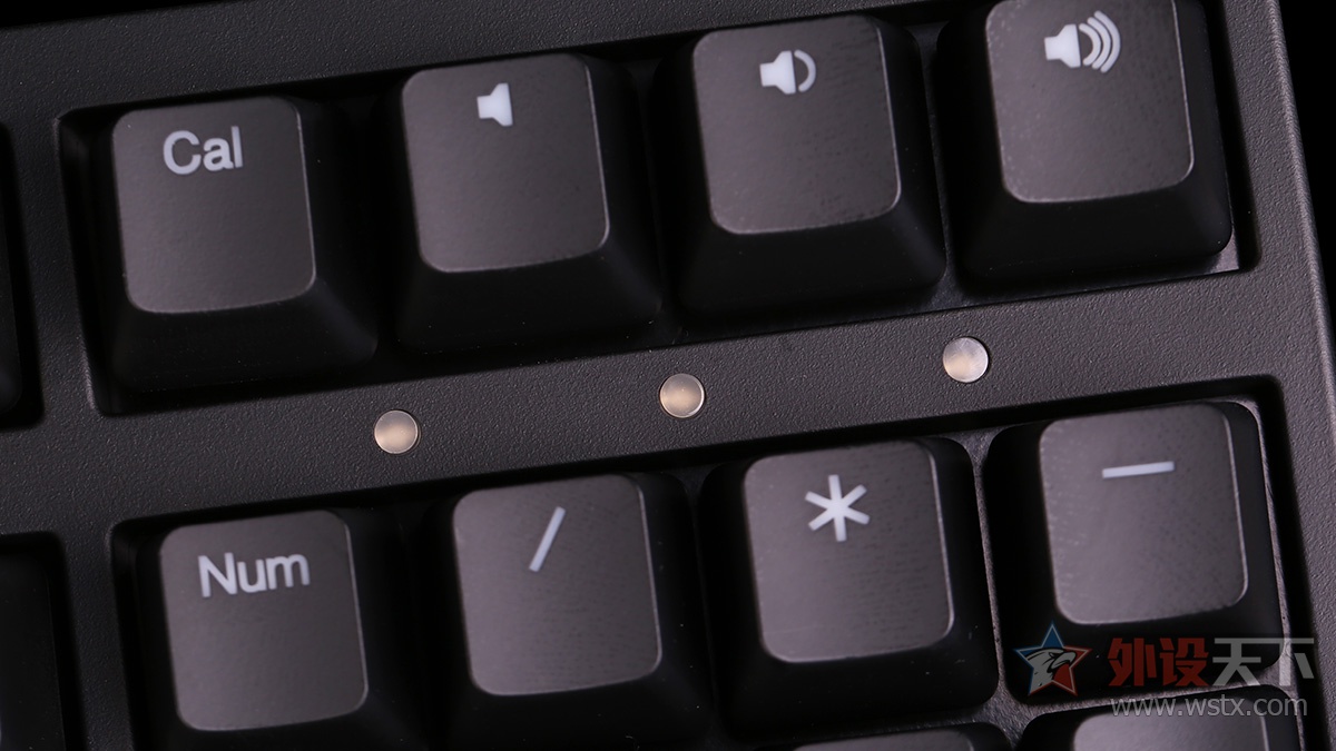 akkoducky联名键盘,akkoducky粉色键盘