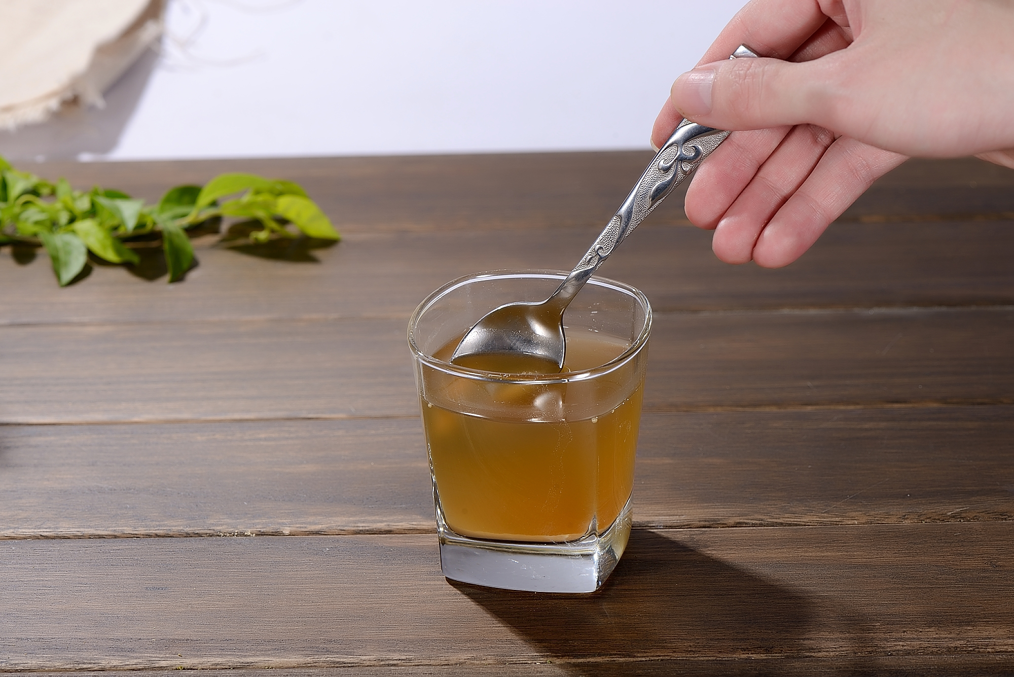 这么热的天气能吃三七粉吗,三伏天能吃三七粉吗能软化血管吗