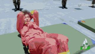 鹿晗约吧大明星谈25岁,鹿晗在节目里说想女朋友