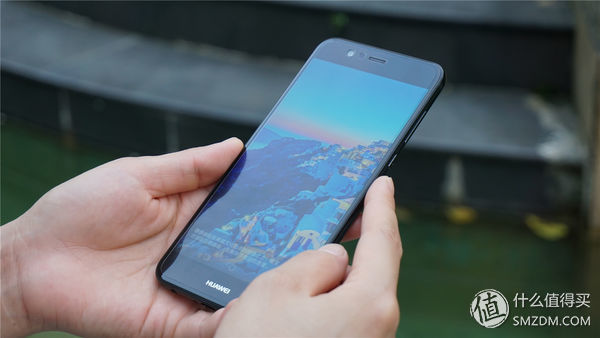 不一样的精彩绝伦,华为nova2plus测评