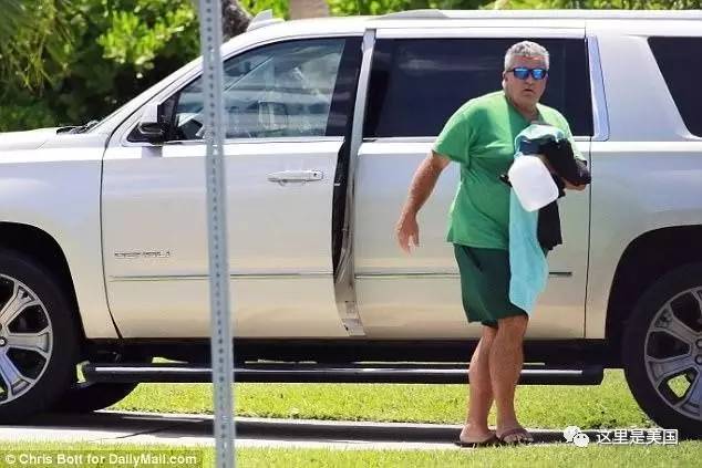 一男子买彩票中2174万,夫妇买彩票三个亿