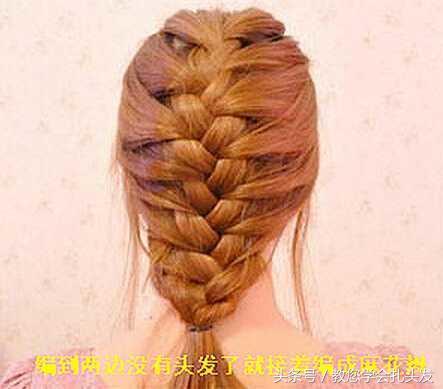 简单的韩式盘发中长发,一款韩式随意盘发编发教程