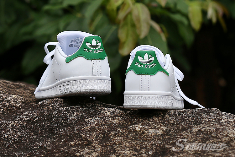 adidasstansmith怎么选,阿迪达斯绿尾真假鉴别方法