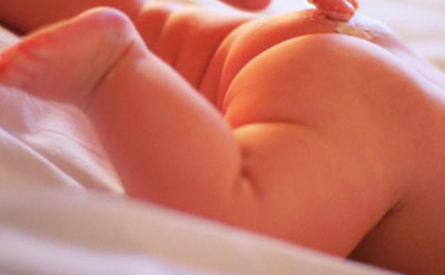 宝宝上火了怎么降火最快最好,宝宝上火了怎样降火最快最有效