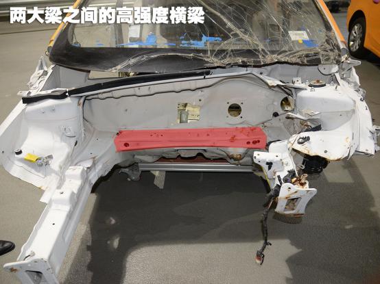 上汽荣威er6安全碰撞,荣威ei6的安全碰撞