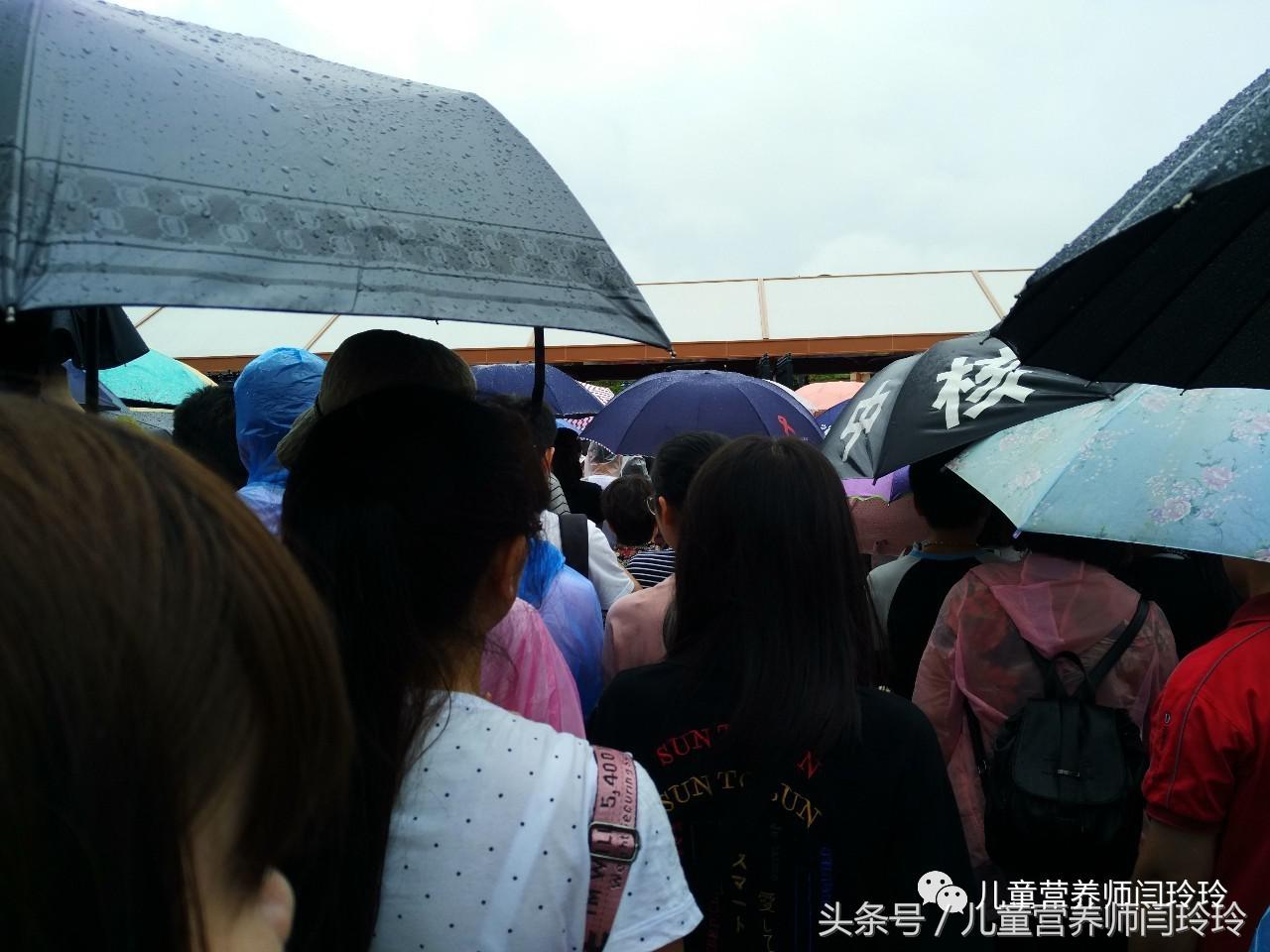 去迪士尼实现童话故事公主梦,带小朋友去迪士尼圆公主梦