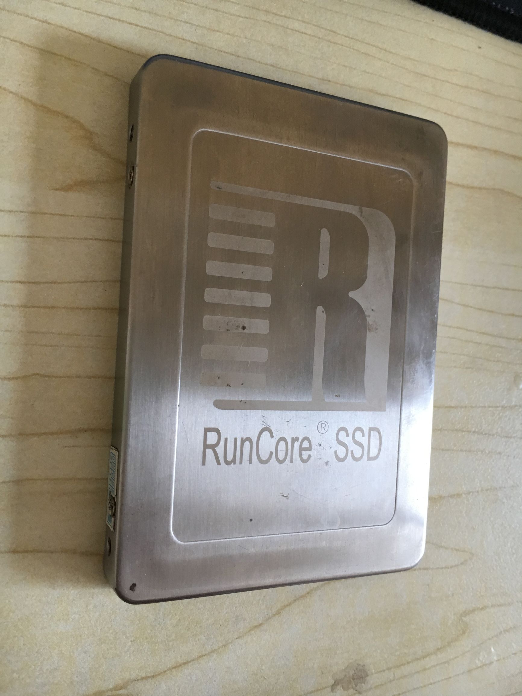 十年前120g固态硬盘当时多少钱,128g的固态硬盘何时发售的