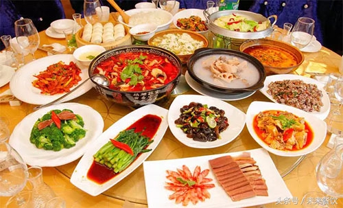 吃饭店家不开发票可以拒绝付款么,出去吃饭店家不肯开发票