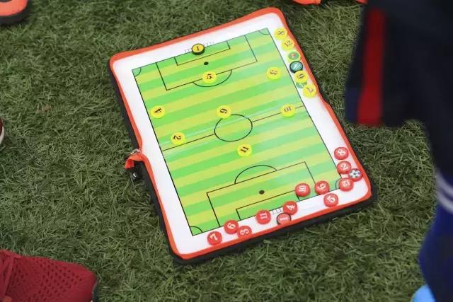 百队杯40届,参加北京百队杯足球比赛