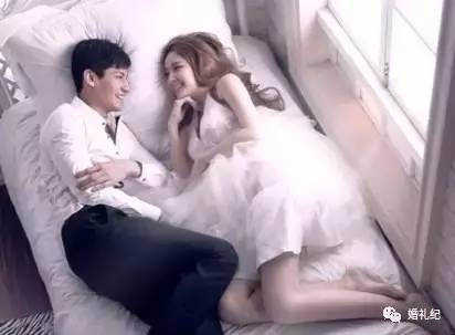 摄影师亲手教新人摆婚纱照造型,6种必拍的婚纱照风格