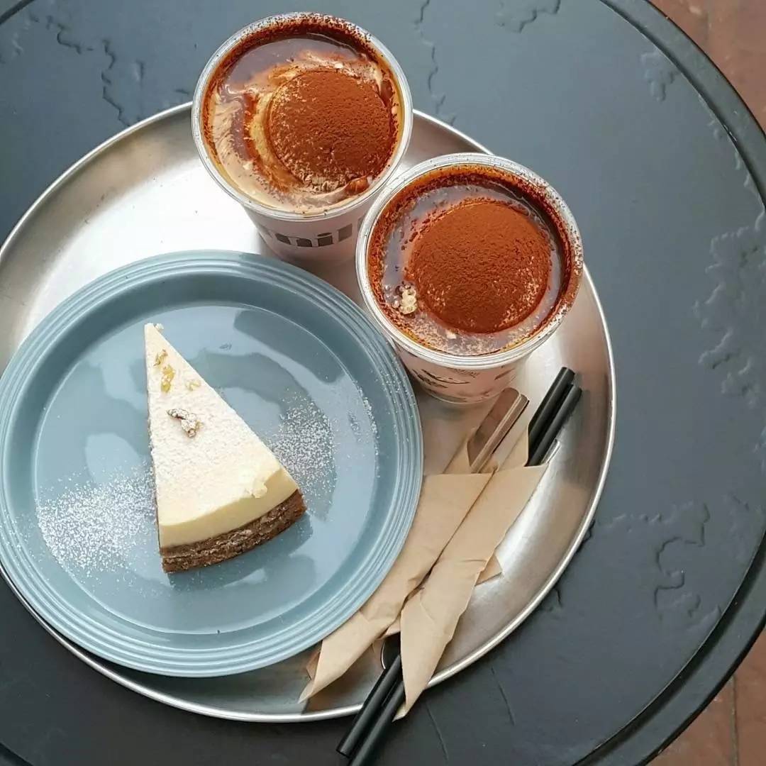 那些爱晒照片的女人,韩国好看的咖啡馆拍照