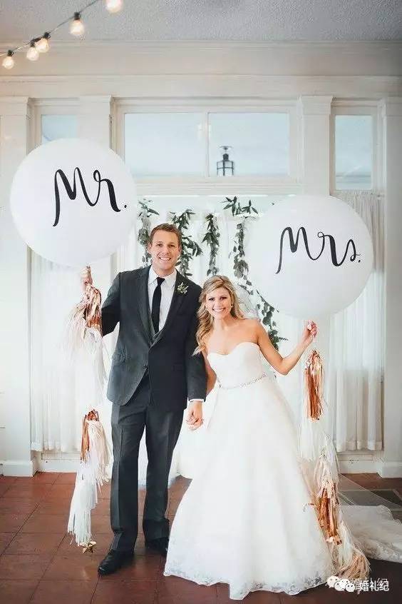 10种必拍婚纱照风格,摄影师亲手教新人摆婚纱照造型