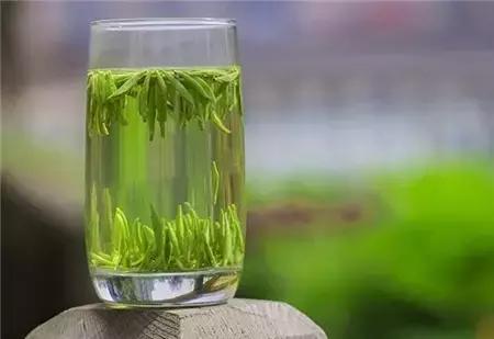 夏天到了心里燥热推荐什么茶,秋冬喝这几款茶基本不怕感冒