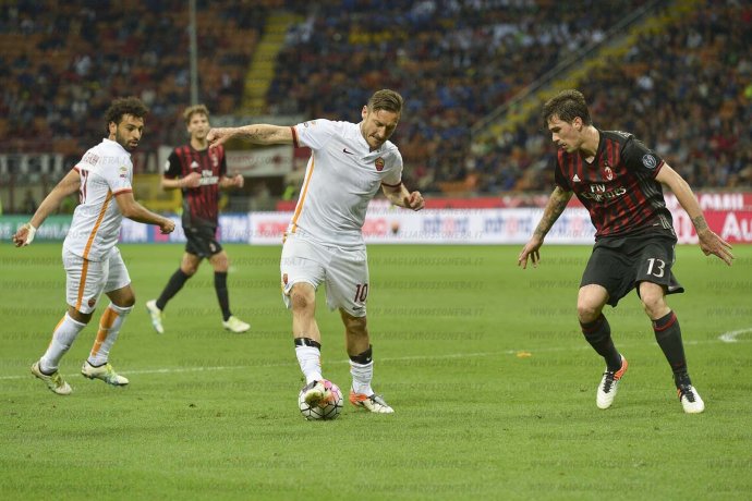 ac米兰托蒂,罗马王子托蒂吊射国际米兰