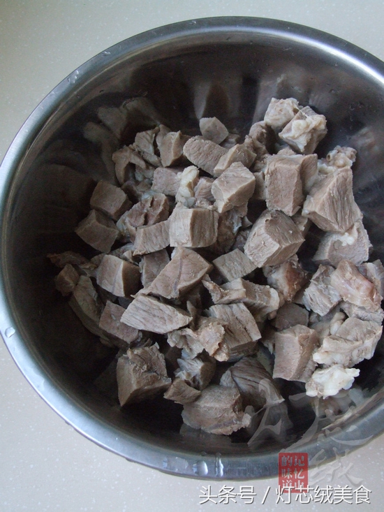 自己在家做牛肉面，货真价实，好吃不贵，勤俭煮妇一定要试一下