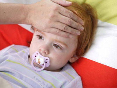 孩子发烧物理降温的正确做法,儿科护士对宝宝发烧的处置