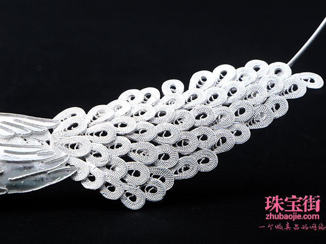 楚乔传龙纹是怎么回事,楚乔传宇文玥银铃铛摔碎