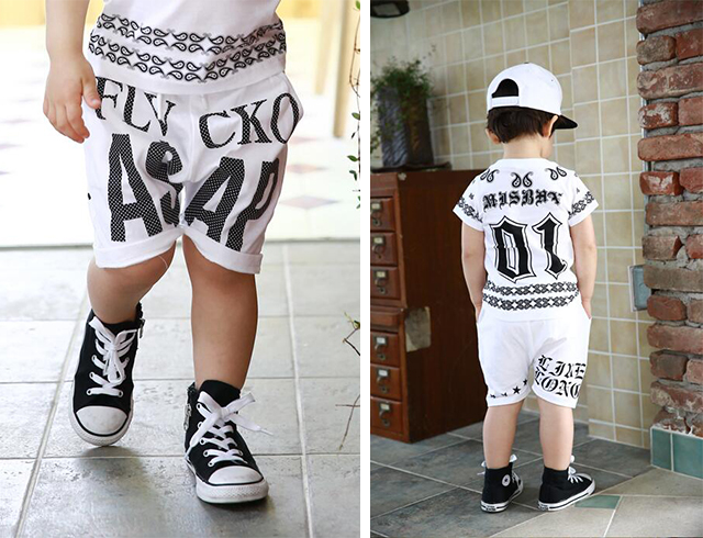 秋天最流行男孩的休闲裤窄版,春季男最新款休闲裤