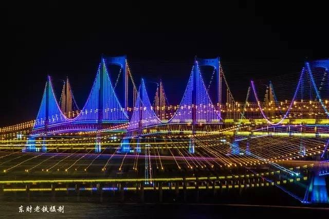 大连黑石礁异域风情街简介,旅大印象黑石礁店菜单