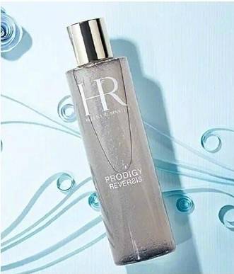 日本美容杂志《美的》评选：2017上半年最值得买的护肤品和彩妆，从平价到贵妇品牌都有