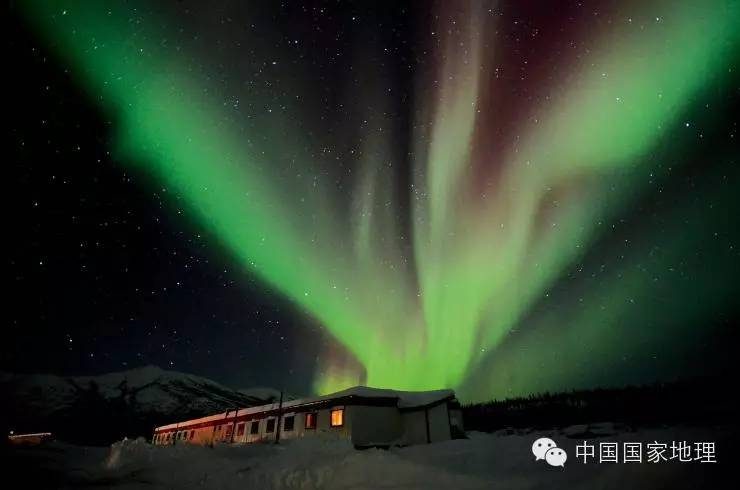 极光和星空相遇,极光和喜欢的人一起看最浪漫