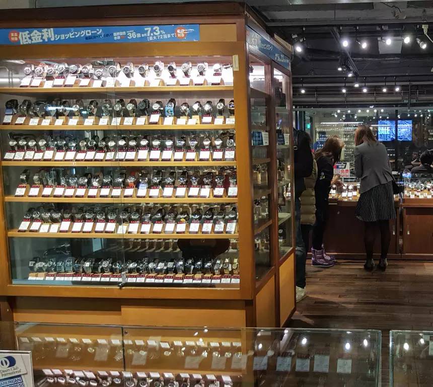 在日本买中古表便宜吗,福冈中古表店