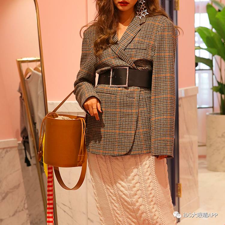 superstar周冬雨窦靖童,窦靖童周冬雨合作