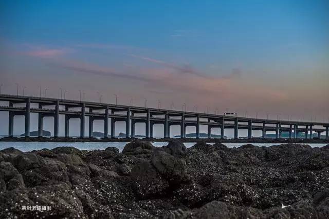 大连黑石礁异域风情街简介,旅大印象黑石礁店菜单