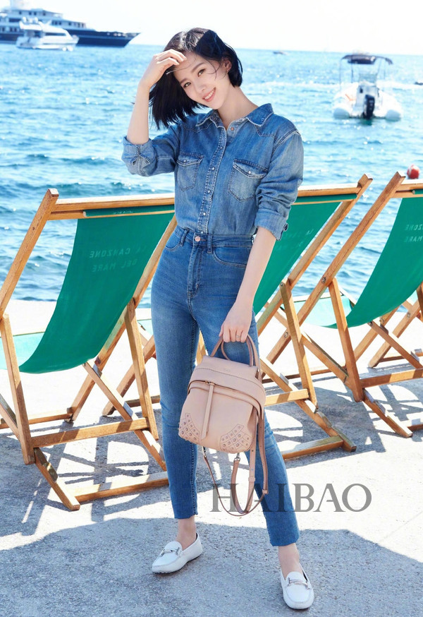 夏日质感型格还属Monochrome!傻脸娜、Gigi带头引领顺色搭配:“专一”这件事,在穿衣上同样有魅力!