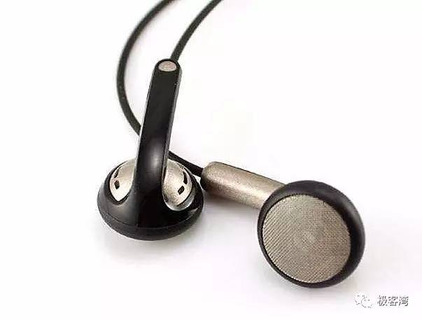 买电脑耳机怎么选,电脑音响和耳麦选择哪个