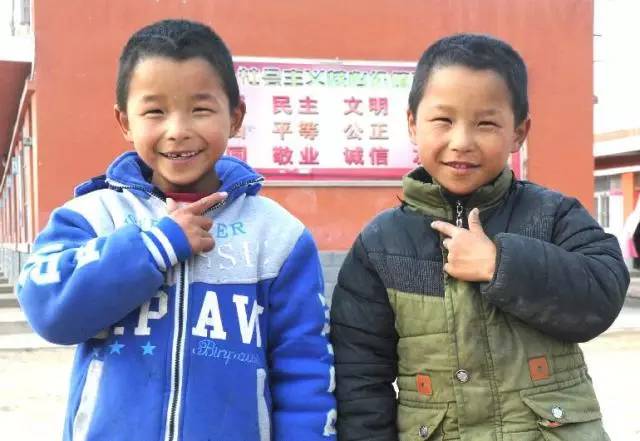 新奇特稀奇!宁夏这所小学竟有10对双胞胎,老师分不清连父母也混淆