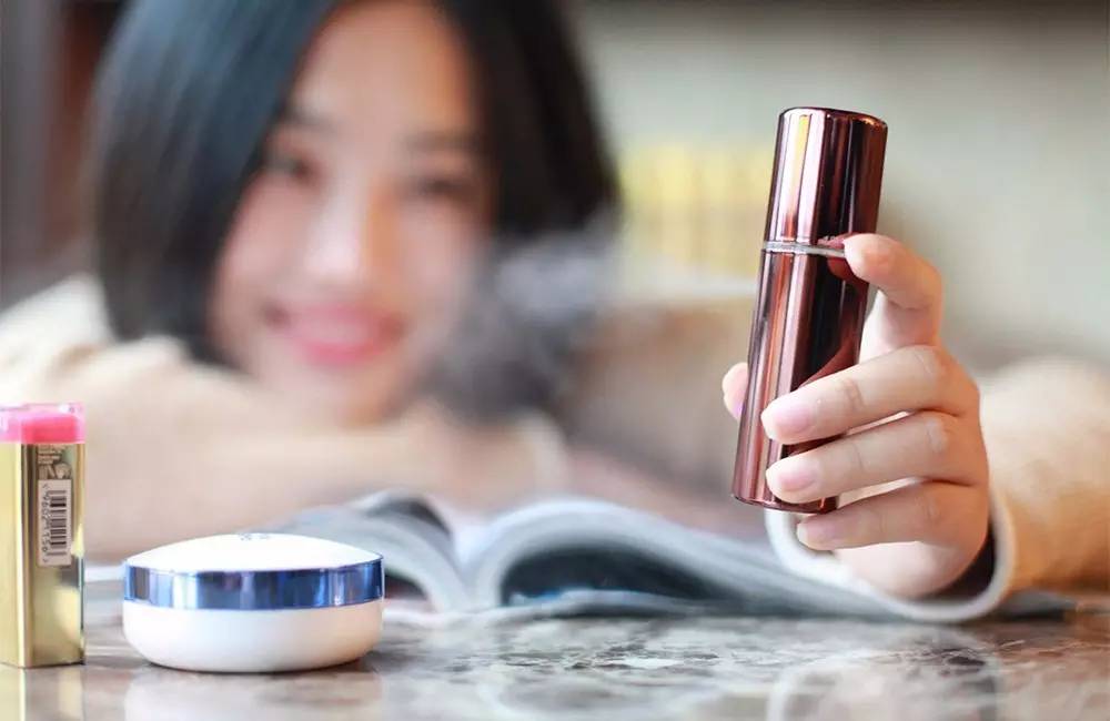 经济实惠的喷雾补水仪,便携保湿纳米喷雾补水仪