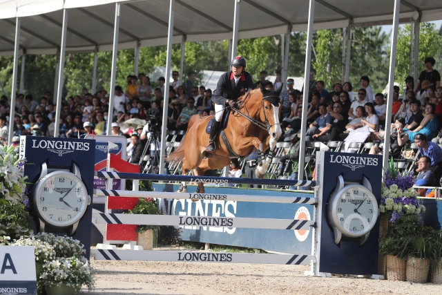 马出血、后护腿使用等规则将被修改，国际马联禁止使用误导马术真实性的装备