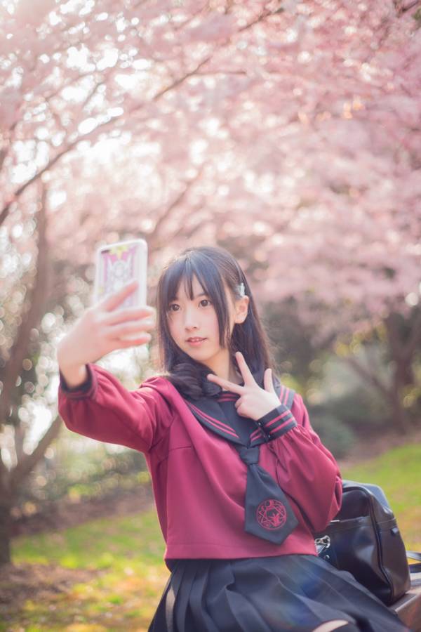 我们为什么要穿新衣,穿jk制服有错吗