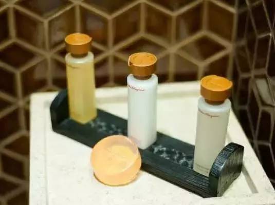 爱马仕洗护套装旅行装,宝格丽洗护旅行