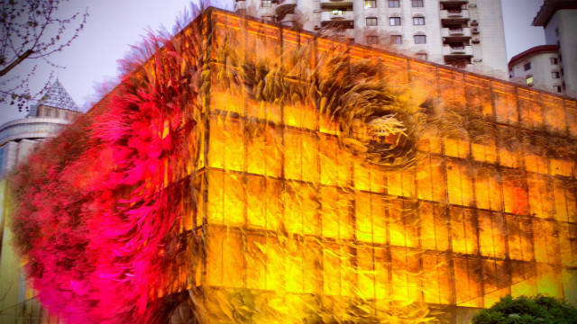 “幸运草”、“水晶盒”……这些地铁、公交站附近竟有如此魔幻的建筑