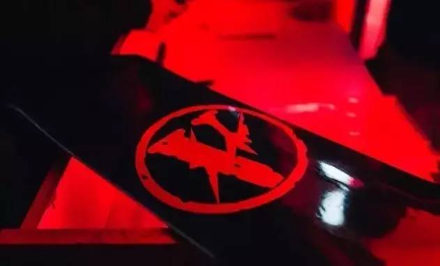 橙色大V+小闪电保你炸街没商量｜型不型