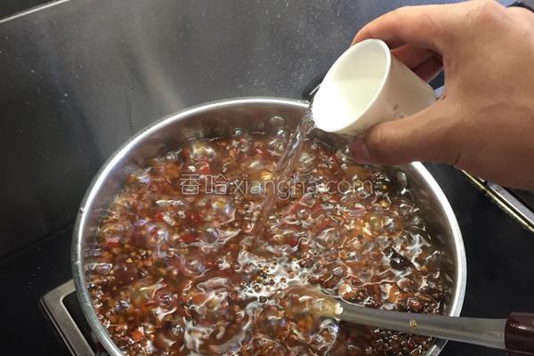 麻辣火锅底料重庆正宗第一名,麻辣火锅底料买回家怎么吃