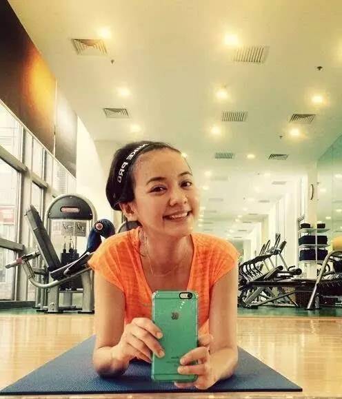 吴昕周冬雨的腿是怎么瘦的,宋茜瘦腿方法视频