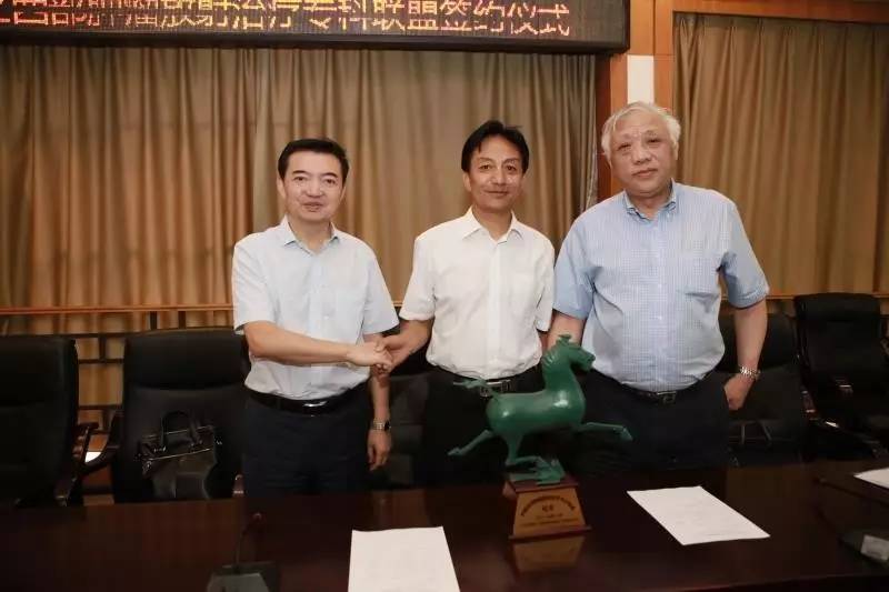 四川省肿瘤医院与甘肃省武威肿瘤医院（甘肃重离子医院）成立了首个引领西部、辐射全国的高层次肿瘤专科联盟