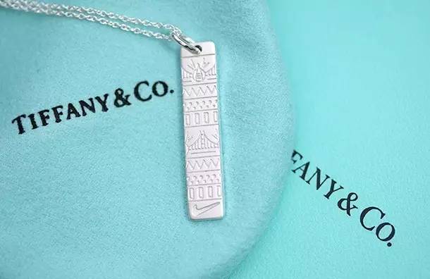 每个女孩都应该有一个tiffany,每个女人都想拥有一件蒂芙尼