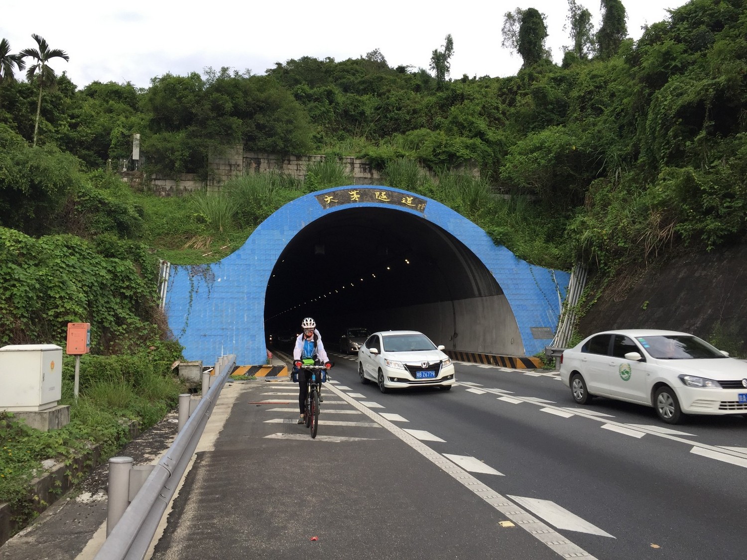 单车骑行环海南岛攻略,环海南岛骑行一圈花费